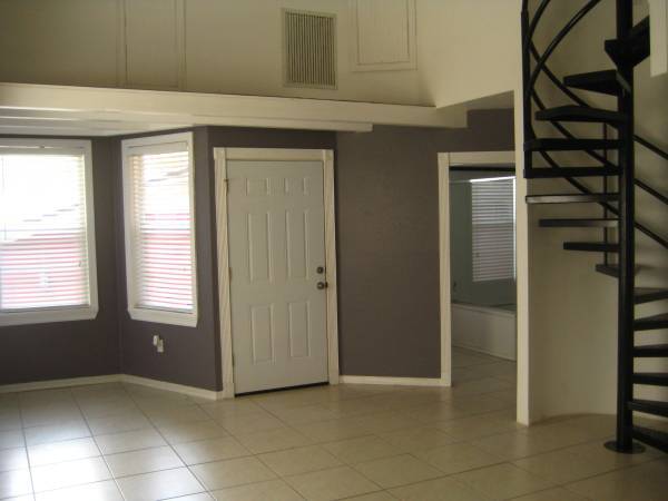 Foto del edificio - 29 N Lawsona Blvd