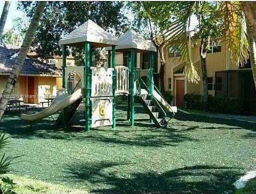Building Photo - 4467 Treehouse Ln