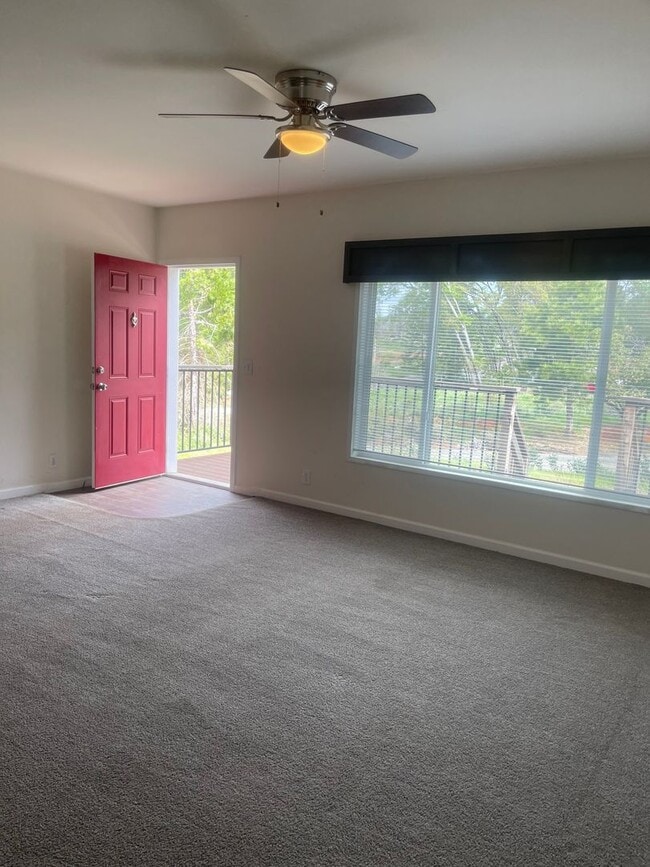 Building Photo - 3bed 2bath + bonus room, natural landscaping, Split Floor Plan Lower Magalia Paradise Pines