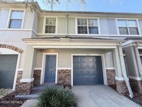 Building Photo - 5794 Sandstone Way