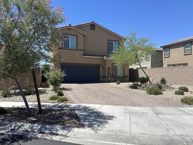 Building Photo - 4489 Zara Point Avenue