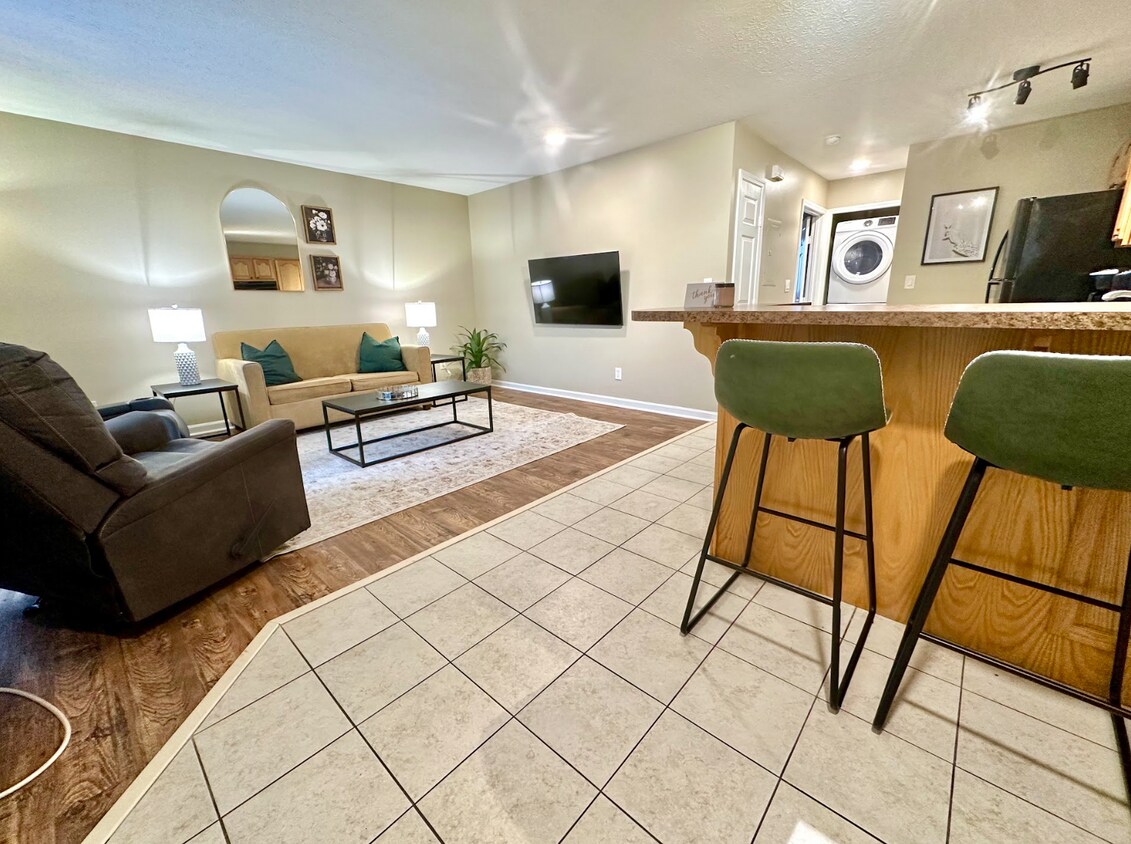 Foto principal - 2738 Brownsboro Rd
