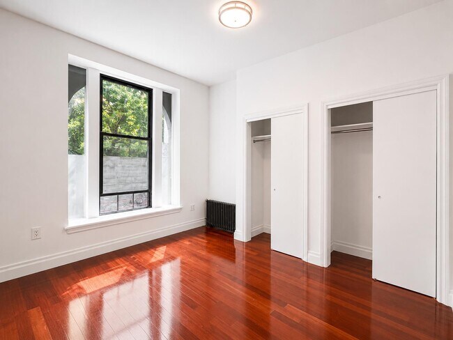 Foto del edificio - 607 W 137th St