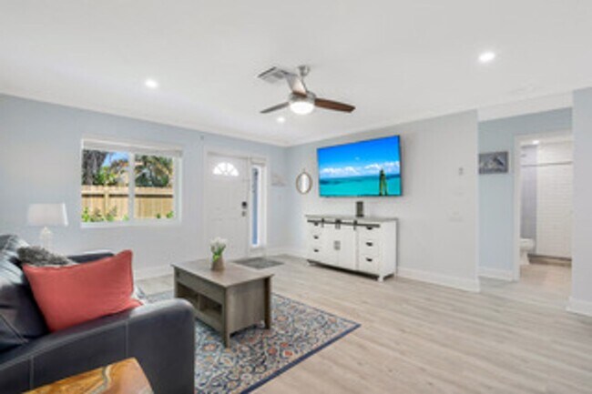 Foto del edificio - ** NO HOA SO YOU CAN MOVE IN QUICKLY **  *...