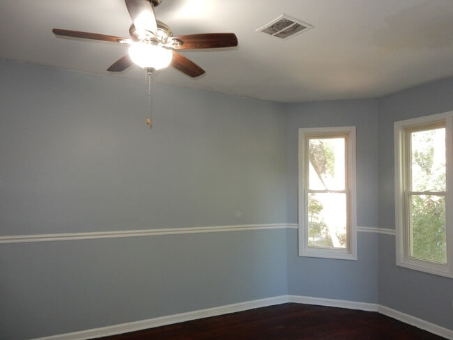 Foto del edificio - 6036 S Green St