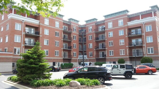 Foto del edificio - 235 N Smith St