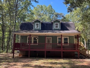 Building Photo - 202 Fenner Rd