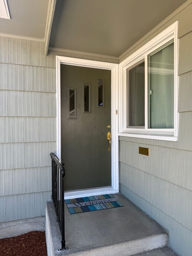 Photo - Beautifully updated 4-bedroom 2-bathroom home in a Springfield!