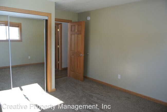 Foto del edificio - 3 br, 1 bath House - 205 20th St NW