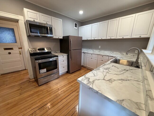 Foto del edificio - 15 Lynde St