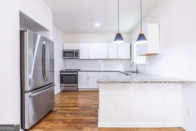 Foto del edificio - 1146 Ira St SW