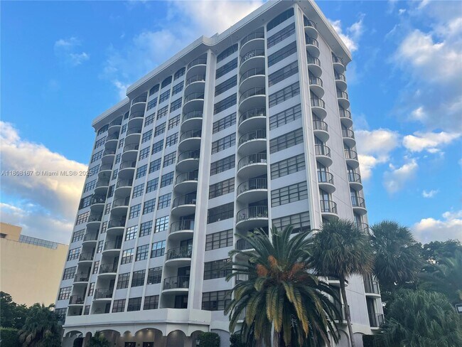 Foto del edificio - 66 Valencia Ave