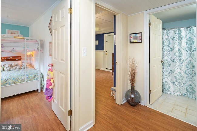 Building Photo - 3061 Railroad Vine Ct