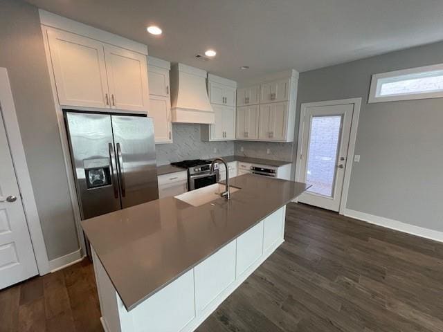 Building Photo - 2339 E Amherst Aly