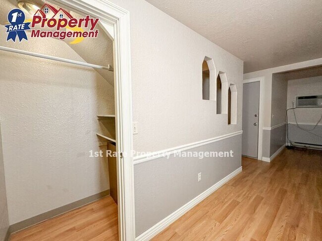 Building Photo - 1680 N. Phillippi St