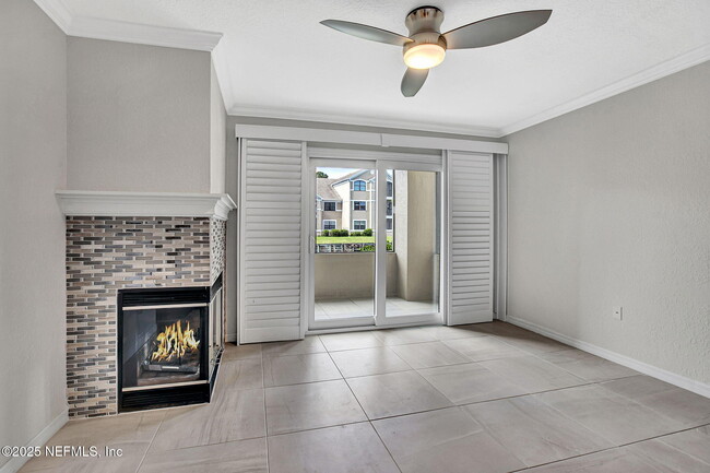 Foto del edificio - 700 Boardwalk Dr