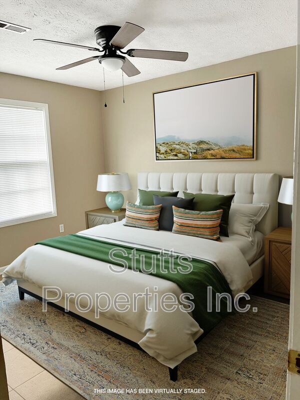 Foto del edificio - 402 Jackson Ave