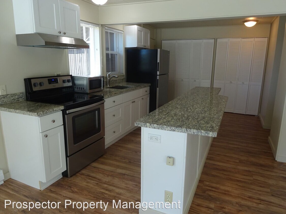 Foto principal - 4329 15th Ave S