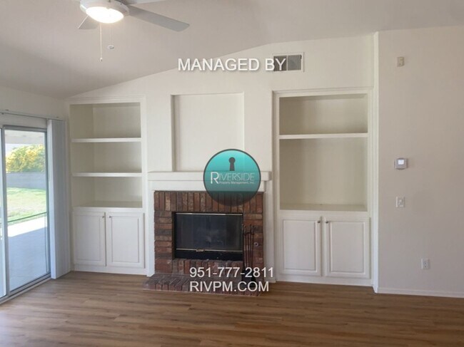 Building Photo - Beautiful Home in the Desirable Woodcrest ...