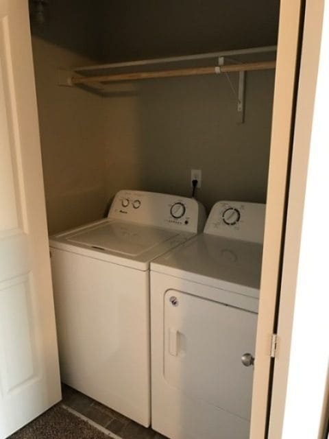 Building Photo - Welcome to Creekside Apartments