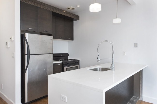 Foto del edificio - 1380 Bedford Ave