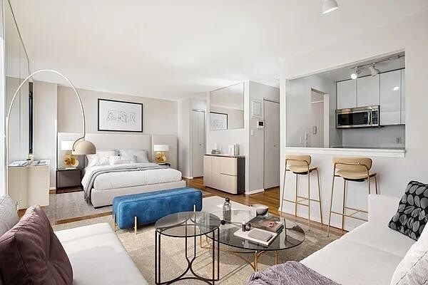 Foto principal - 445 W 19th St