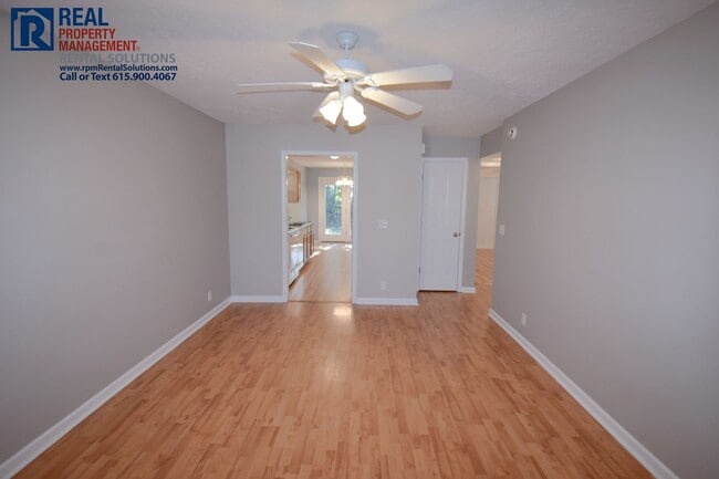 Building Photo - Adorable 3 bedroom home in Murfreesboro! A...