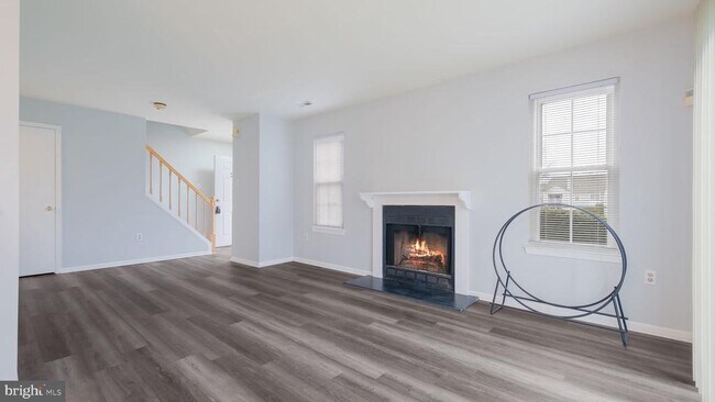 Foto del edificio - 211 Mews Dr