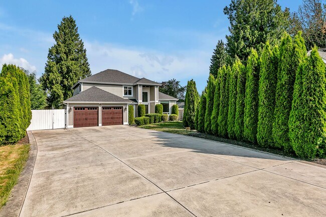 Foto del edificio - 4 Bedroom home located in Auburn