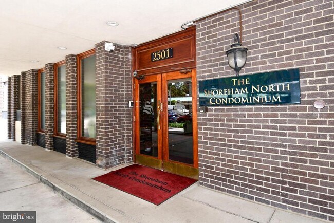 Foto del edificio - 2501 Calvert St NW