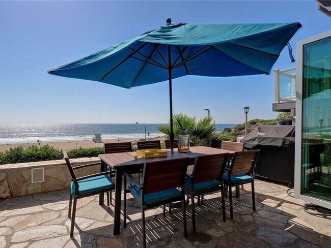 Foto del edificio - 4404 The Strand