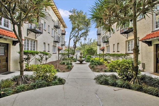 Foto del edificio - 2117 W Dekle Ave