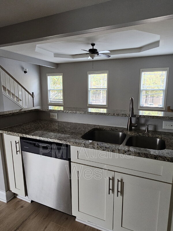 Foto del edificio - 701 McWilliams Rd SE