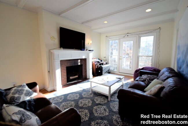 Foto del edificio - 81 Gibbs St