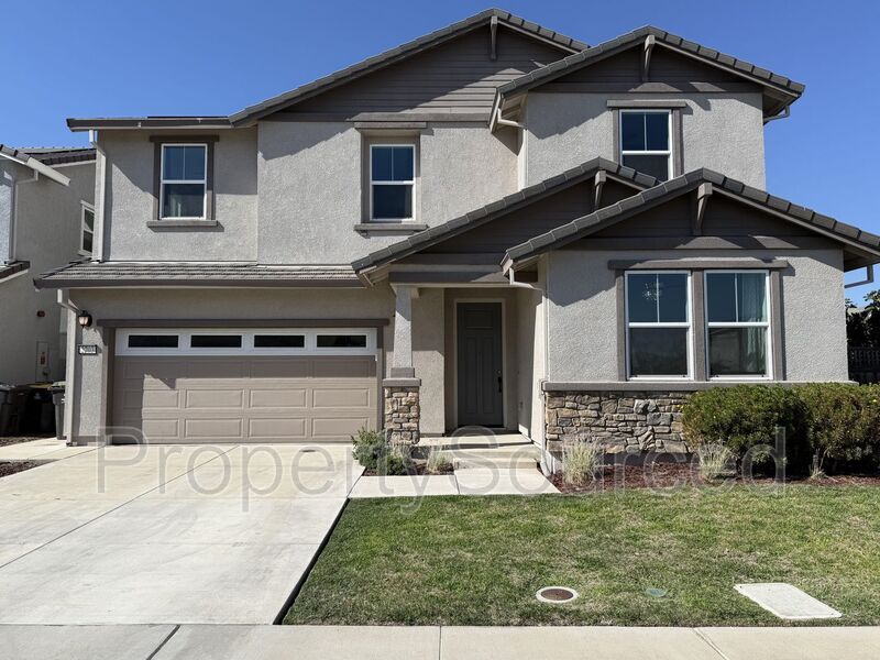 Foto principal - 2703 Rabbit Holw Dr