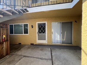 Building Photo - 1281 Saratoga Ave
