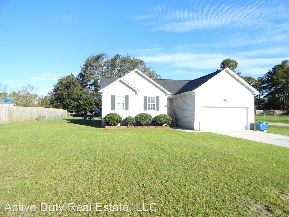 Primary Photo - 3 br, 2 bath House - 183 Core Road