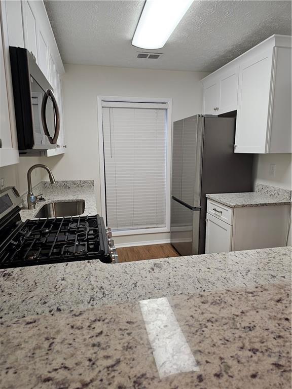Building Photo - 203 River Run Dr
