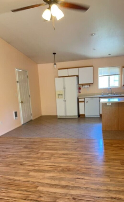 Primary Photo - 114 Sether Ave