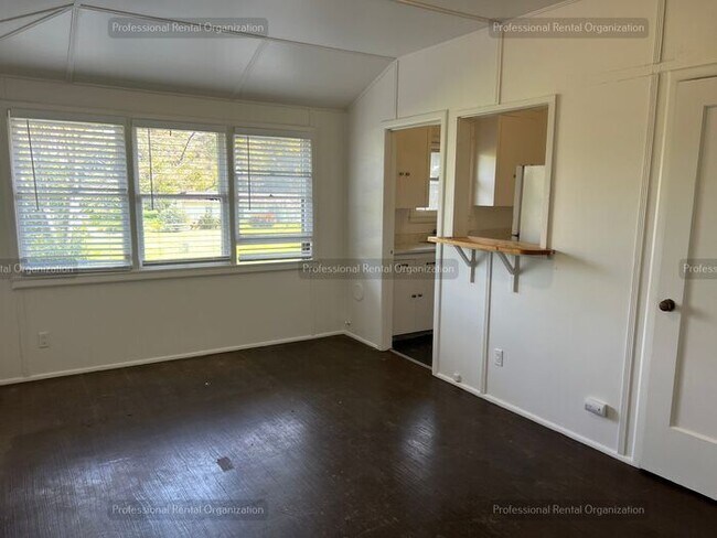 Building Photo - Historic Mare Island Studio ....... a blas...