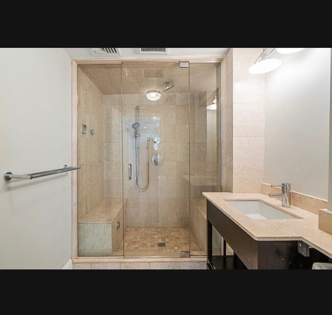 Photo - 779 E 6th St Apartment