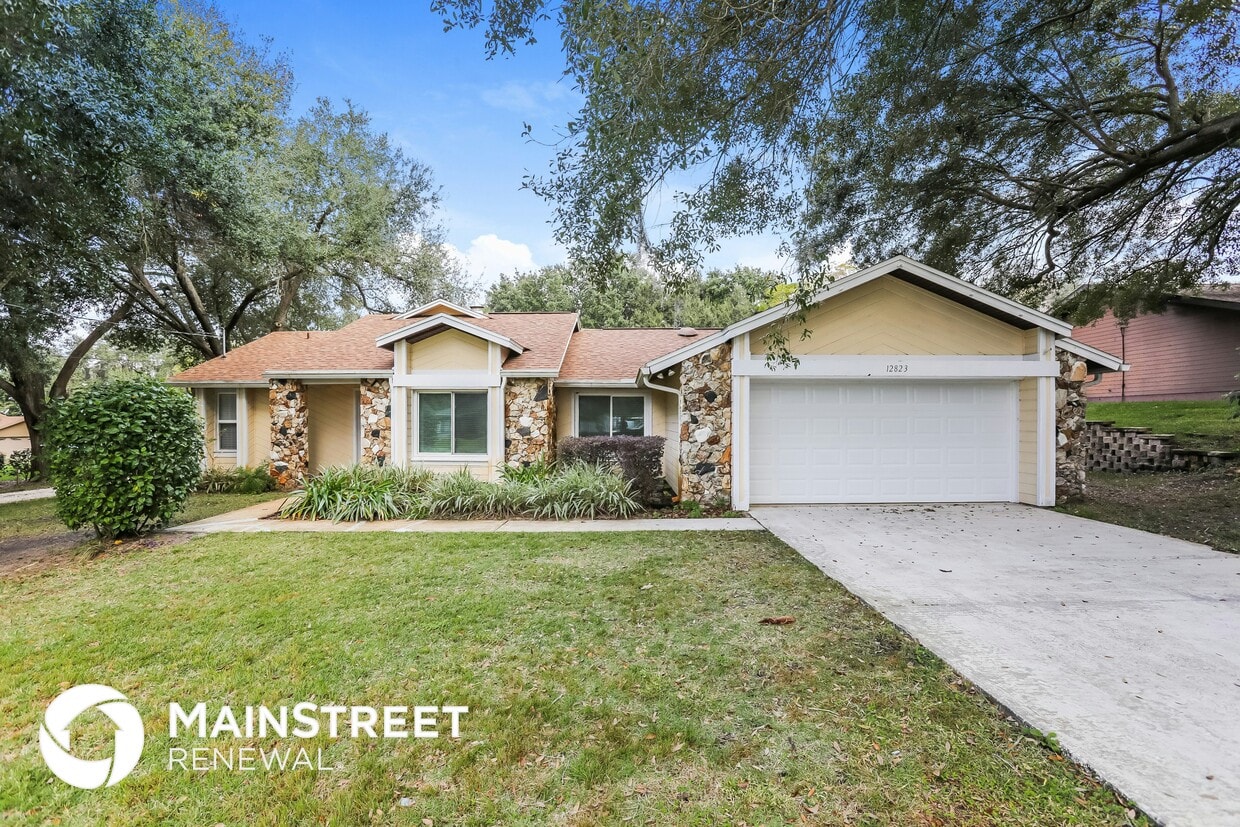 Foto principal - 12823 Anderson Hill Rd