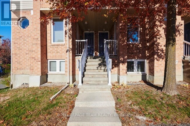 Photo du bâtiment - 131 Tall Pines Private