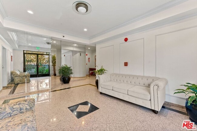 Building Photo - 8558 Chalmers Dr