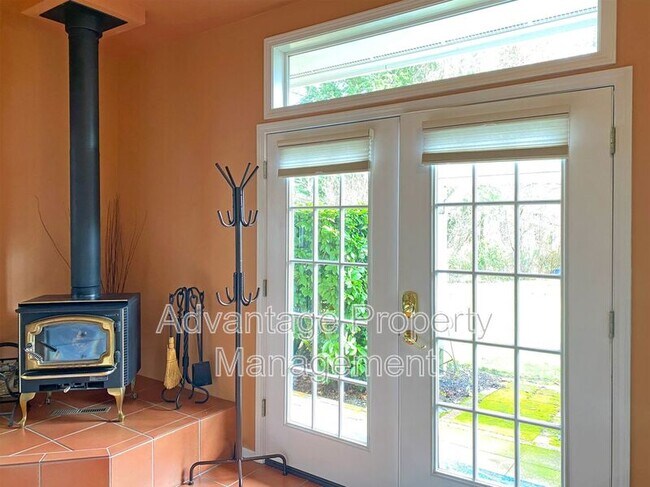 Foto del edificio - 1720 SW Brooklane Dr