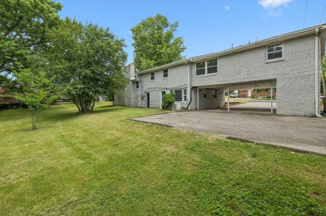 Building Photo - 6528 Premier Dr