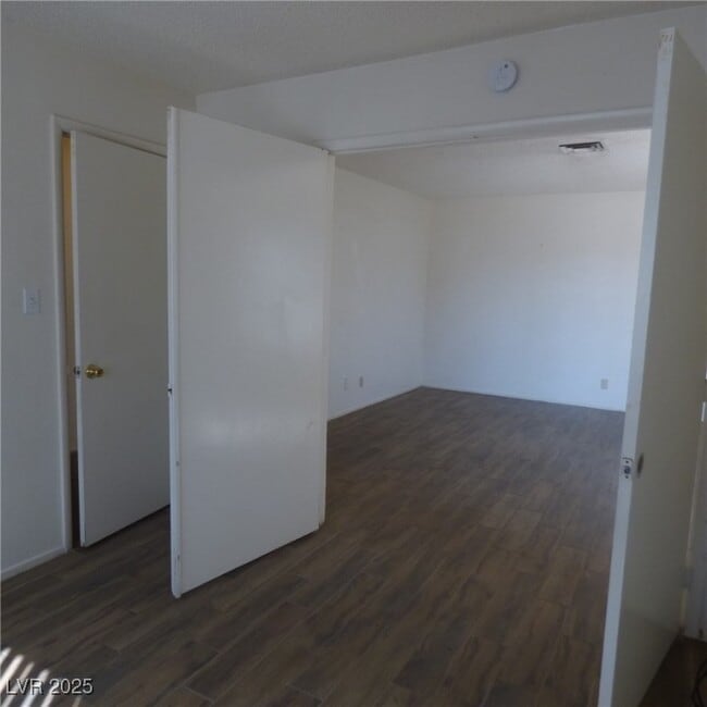 Foto del edificio - 7066 Forest Vista St