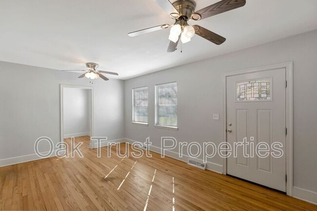 Foto del edificio - 5120 Braddock Ave