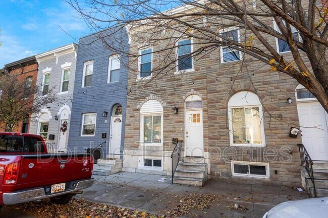 Foto del edificio - 10 N Ellwood Ave