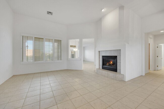 Building Photo - 3 bedroom in Sun City Summerlin